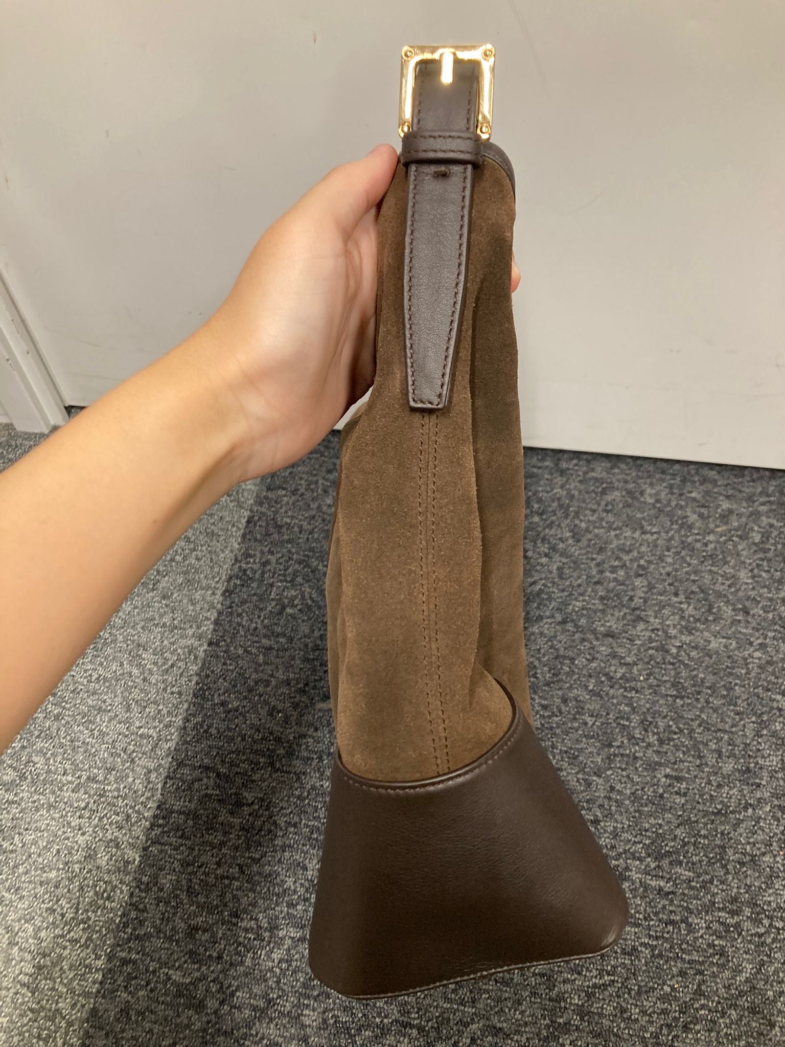 Loewe Bolso al Hombro en Ante Marrón Chocolate y Piel Lisa
