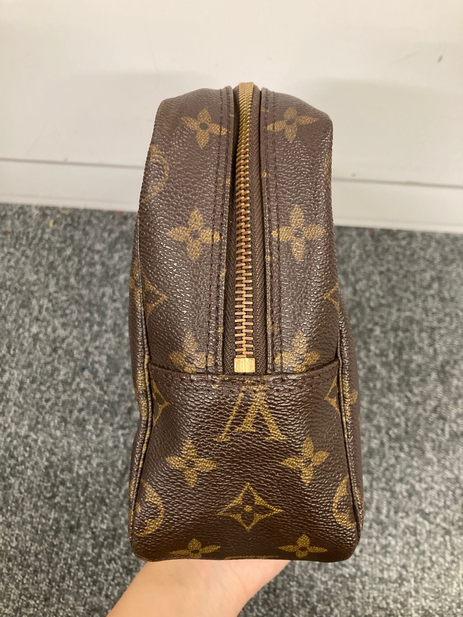 Louis Vuitton Trousse Toilette 28 – Canvas Monogram
