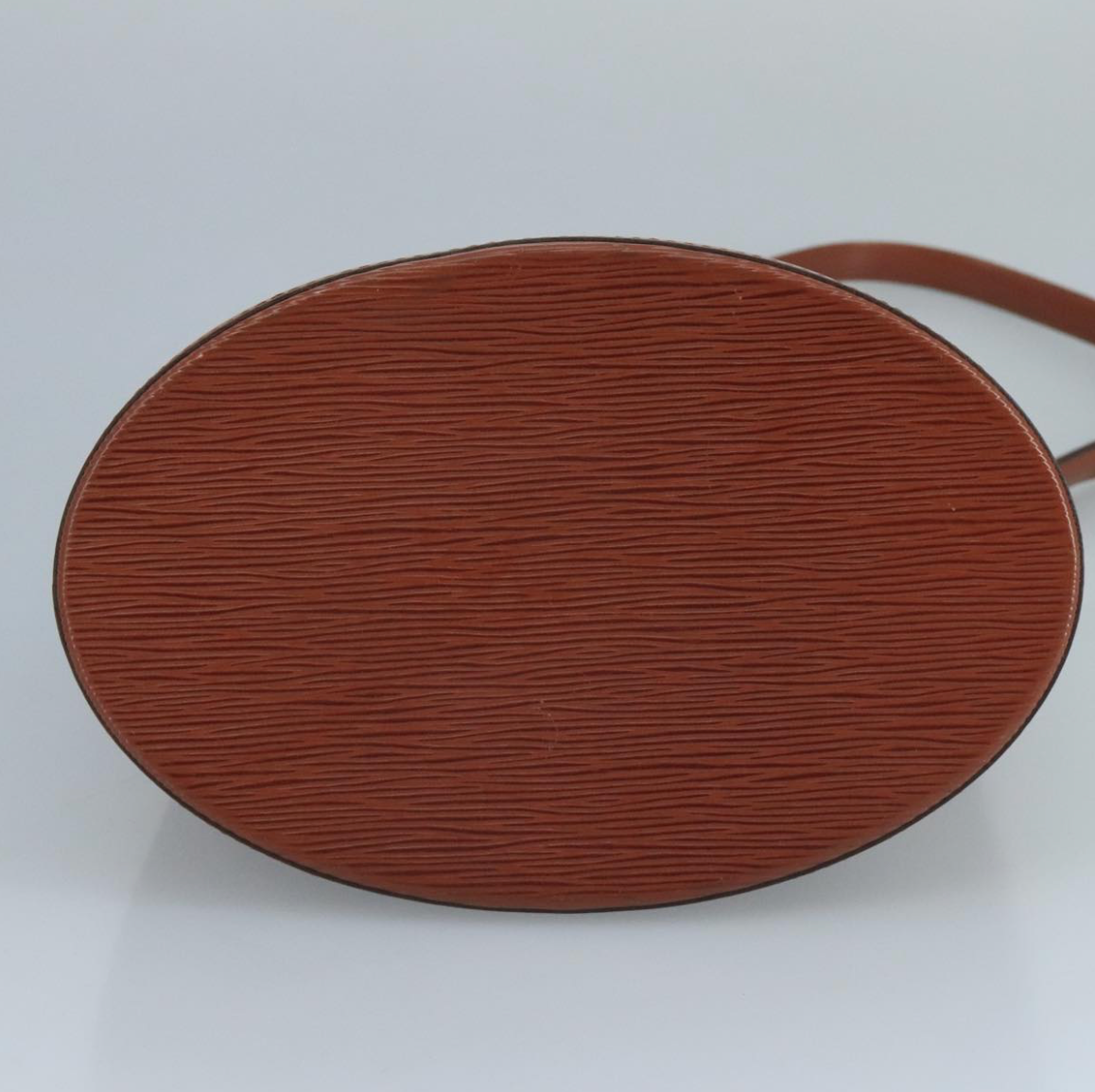 Louis Vuitton Cluny Marrón