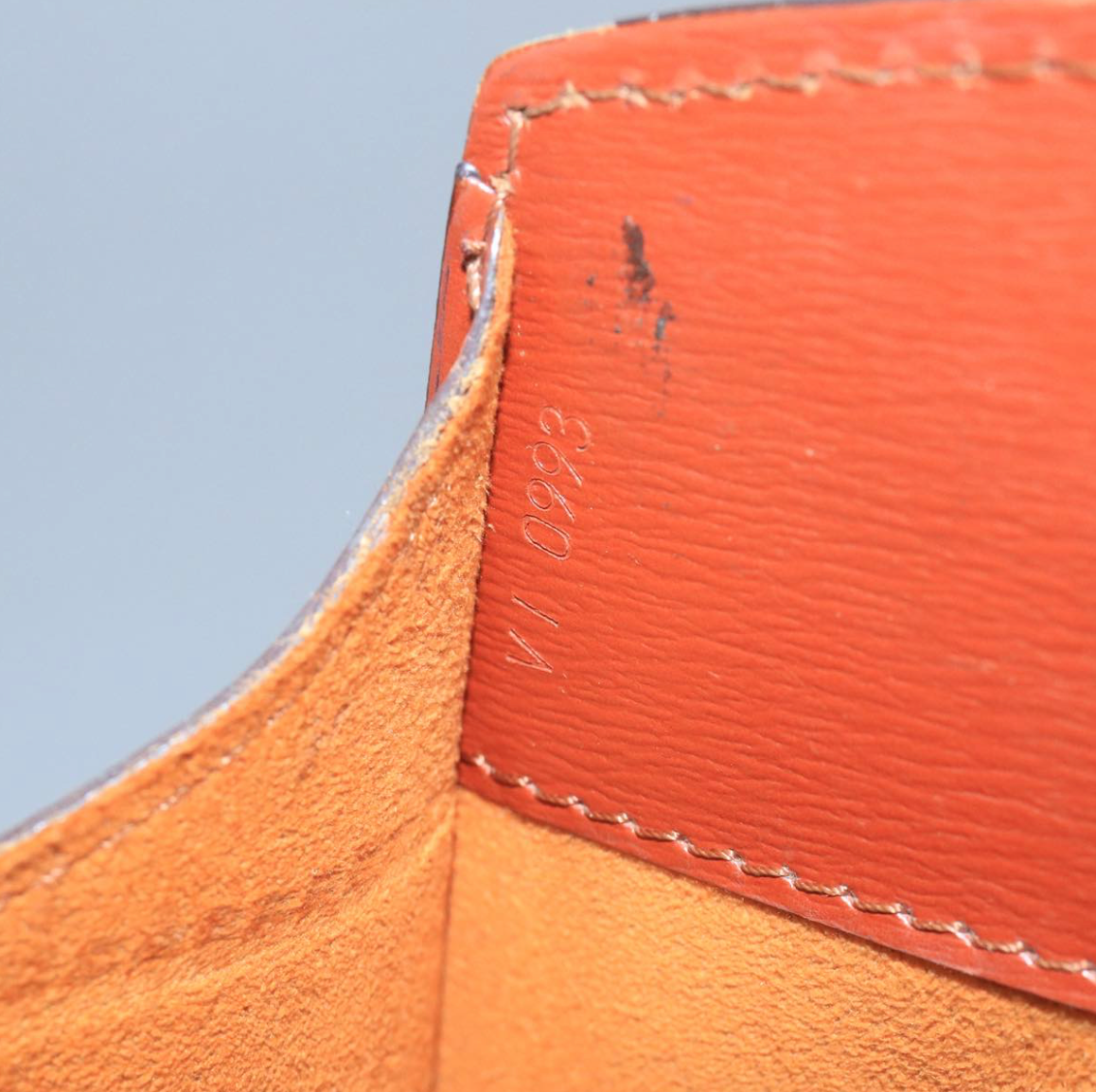 Louis Vuitton Cluny Marrón