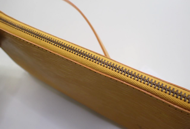 LV Epi Amarillo Pochette Tassili Yellow
