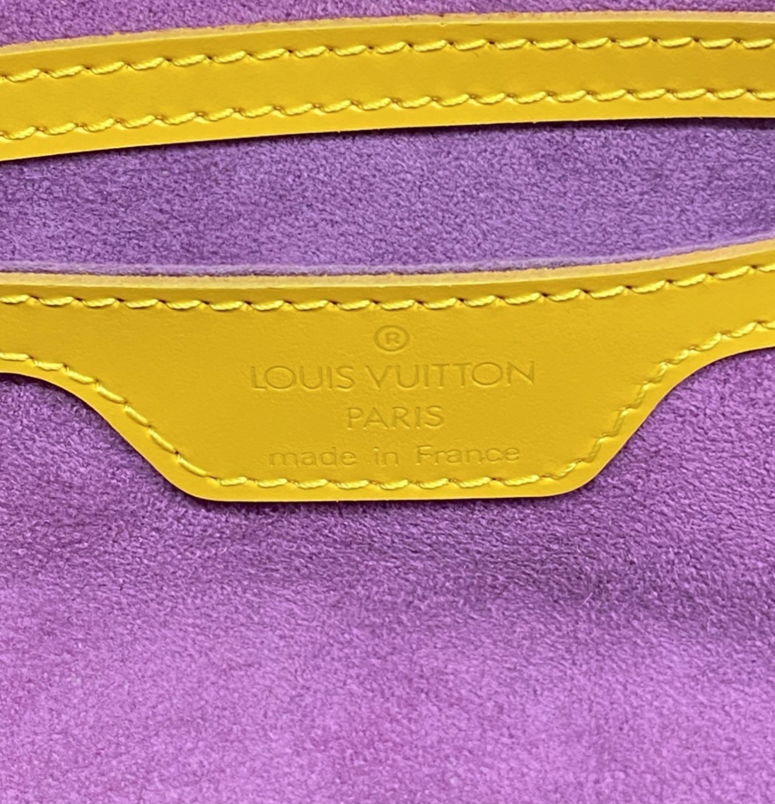 Louis Vuitton Soufflot - Papillon amarillo en cuero Epi con pouch incluido