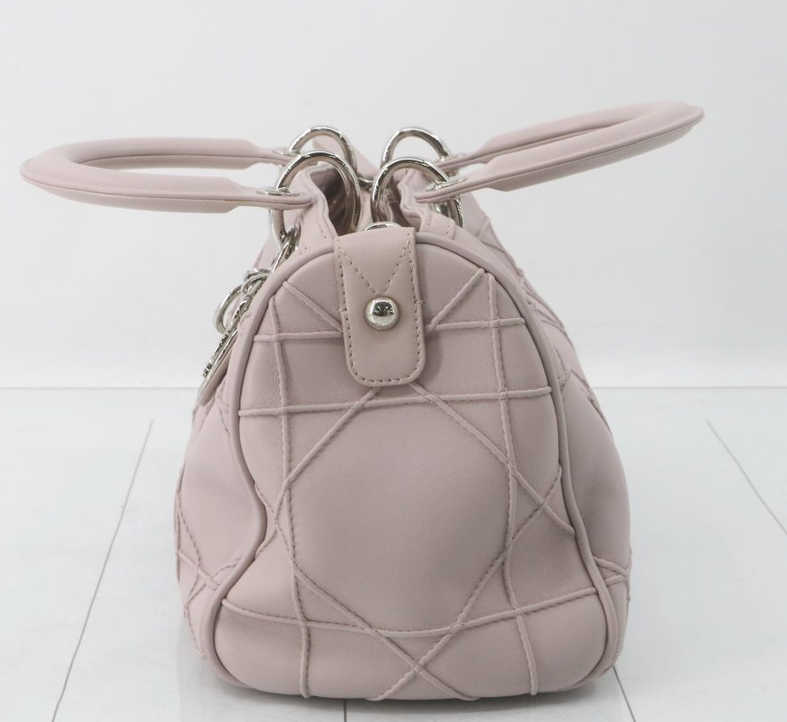 Christian Dior Lady Dior Granville – Rosa Palo con Herrajes Plateados y Bandolera