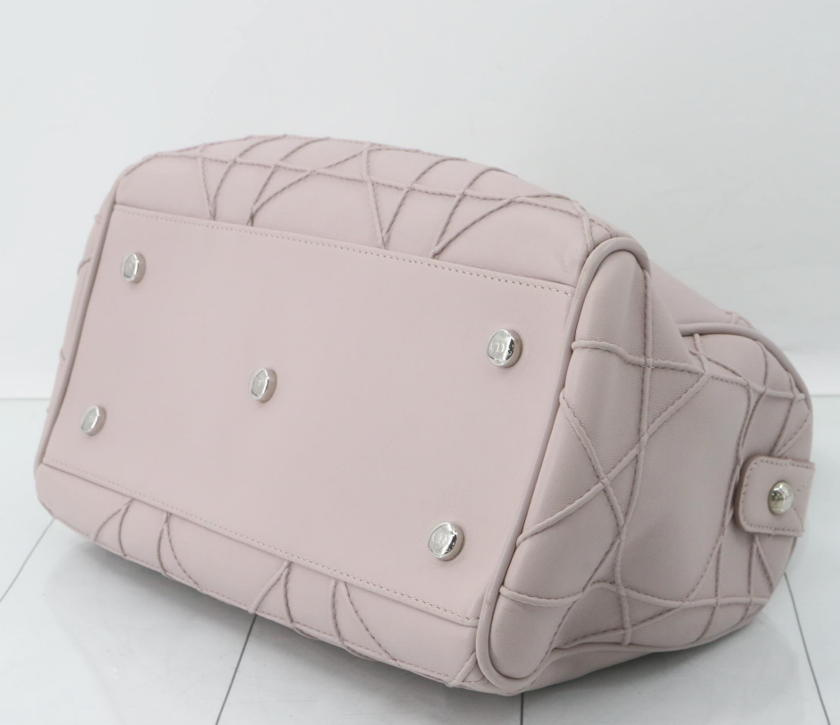 Christian Dior Lady Dior Granville – Rosa Palo con Herrajes Plateados y Bandolera