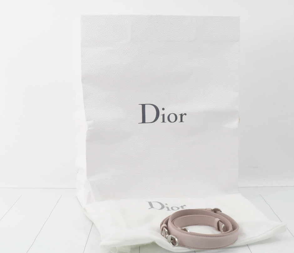 Christian Dior Lady Dior Granville – Rosa Palo con Herrajes Plateados y Bandolera