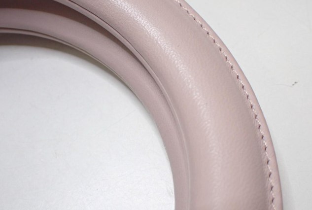 Christian Dior Lady Dior Granville – Rosa Palo con Herrajes Plateados y Bandolera