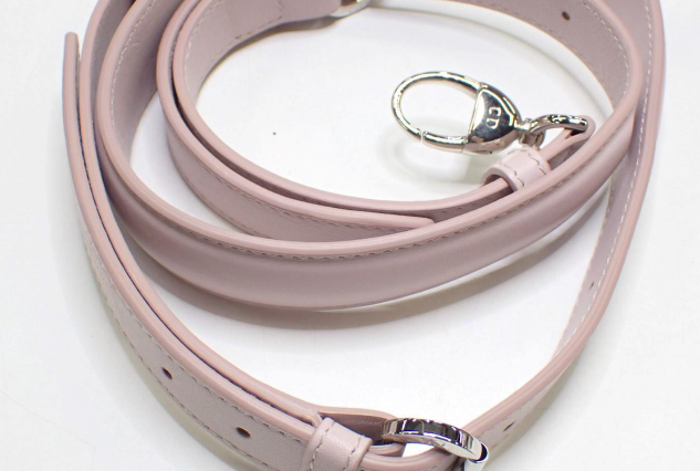 Christian Dior Lady Dior Granville – Rosa Palo con Herrajes Plateados y Bandolera