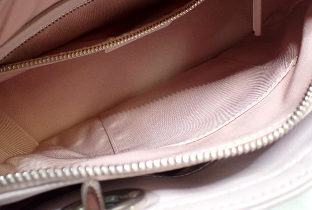 Christian Dior Lady Dior Granville – Rosa Palo con Herrajes Plateados y Bandolera