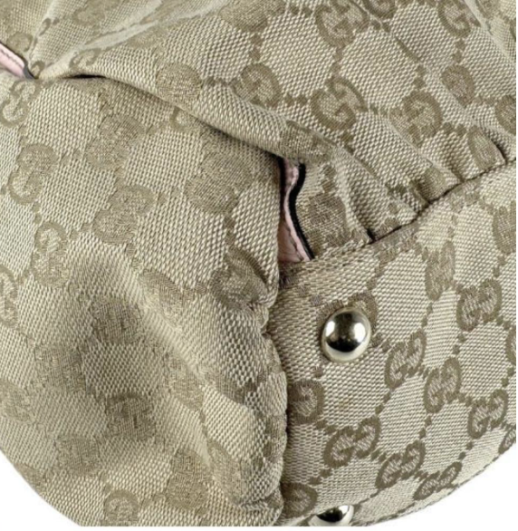 Gucci Abbey Hobo Beige con Asas en Rosa