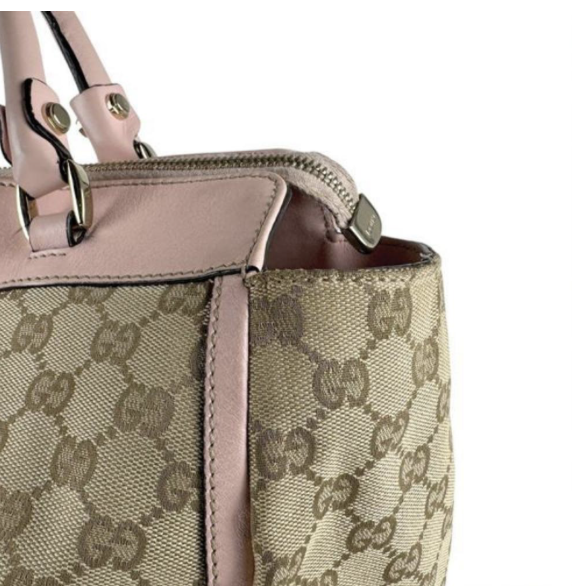 Gucci Abbey Hobo Beige con Asas en Rosa