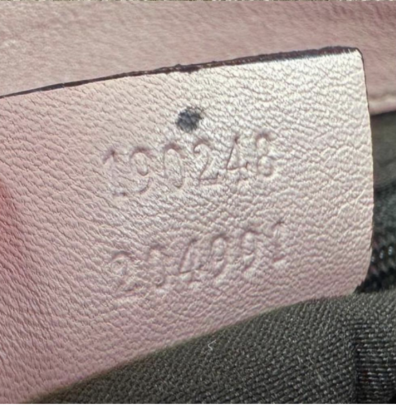 Gucci Abbey Hobo Beige con Asas en Rosa