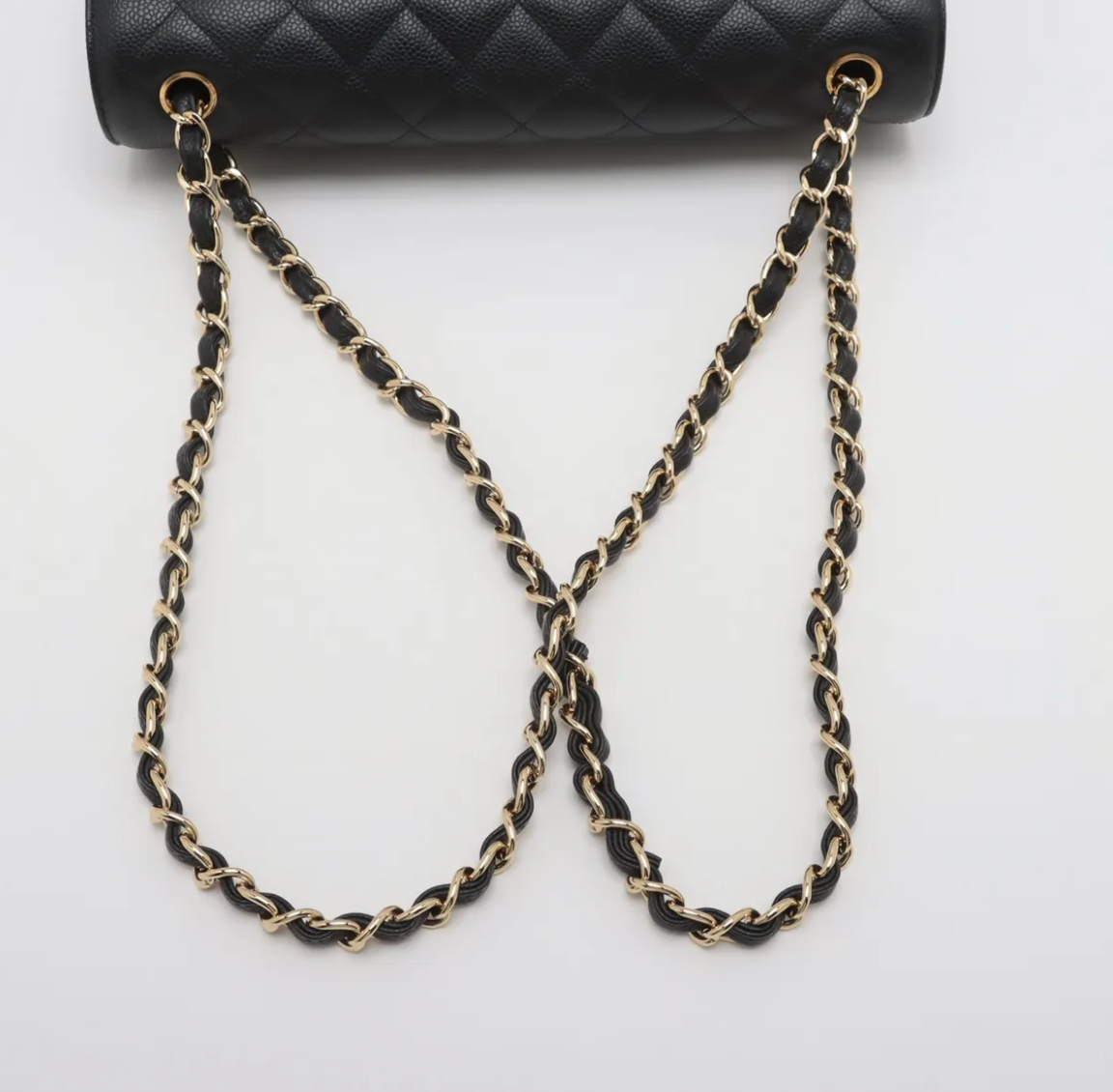 Chanel 11.12 Double Flap Jumbo en piel caviar negra