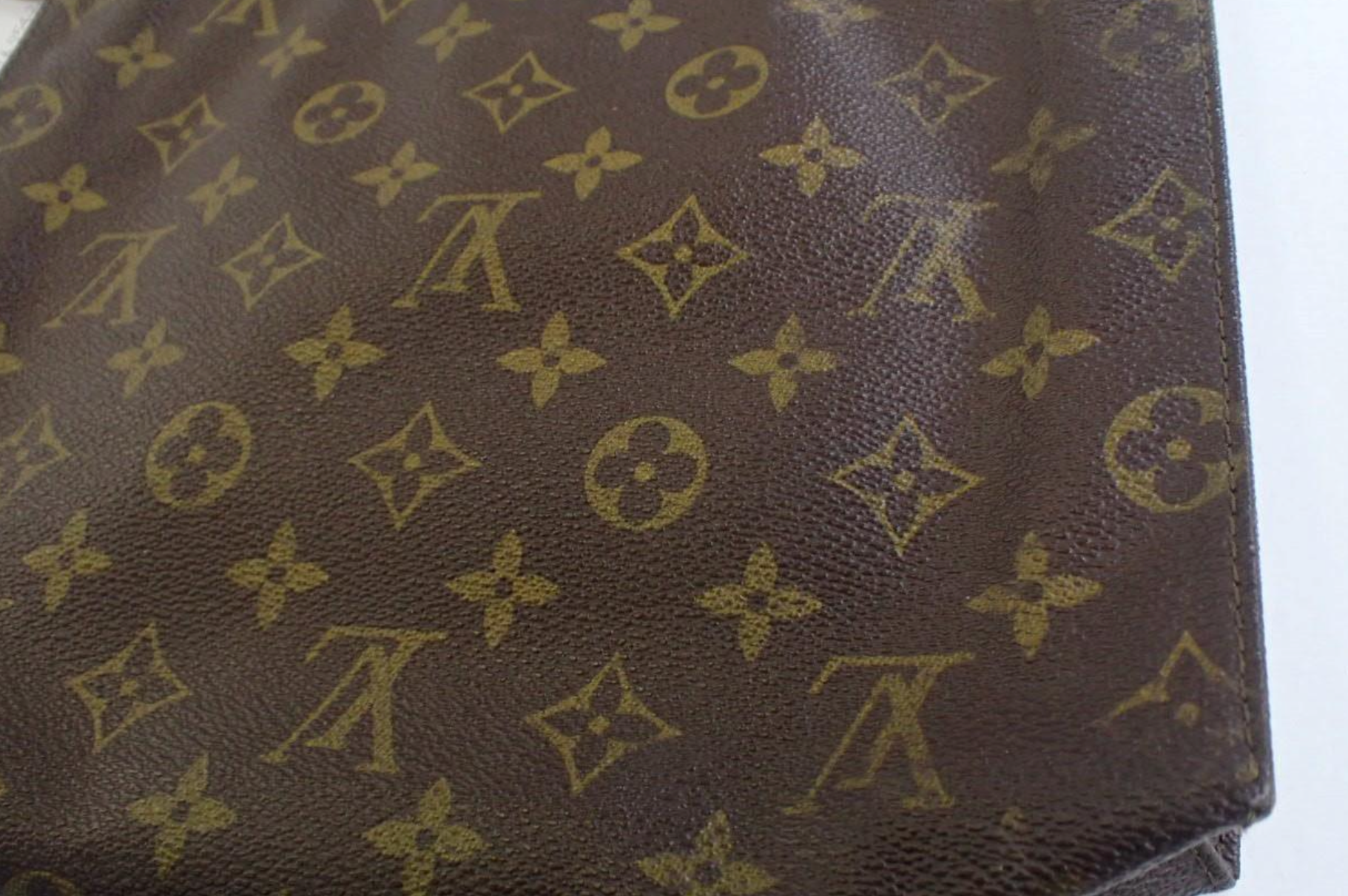 Louis Vuitton Pochette Toilette 26 Monogram – neceser vintage de colección