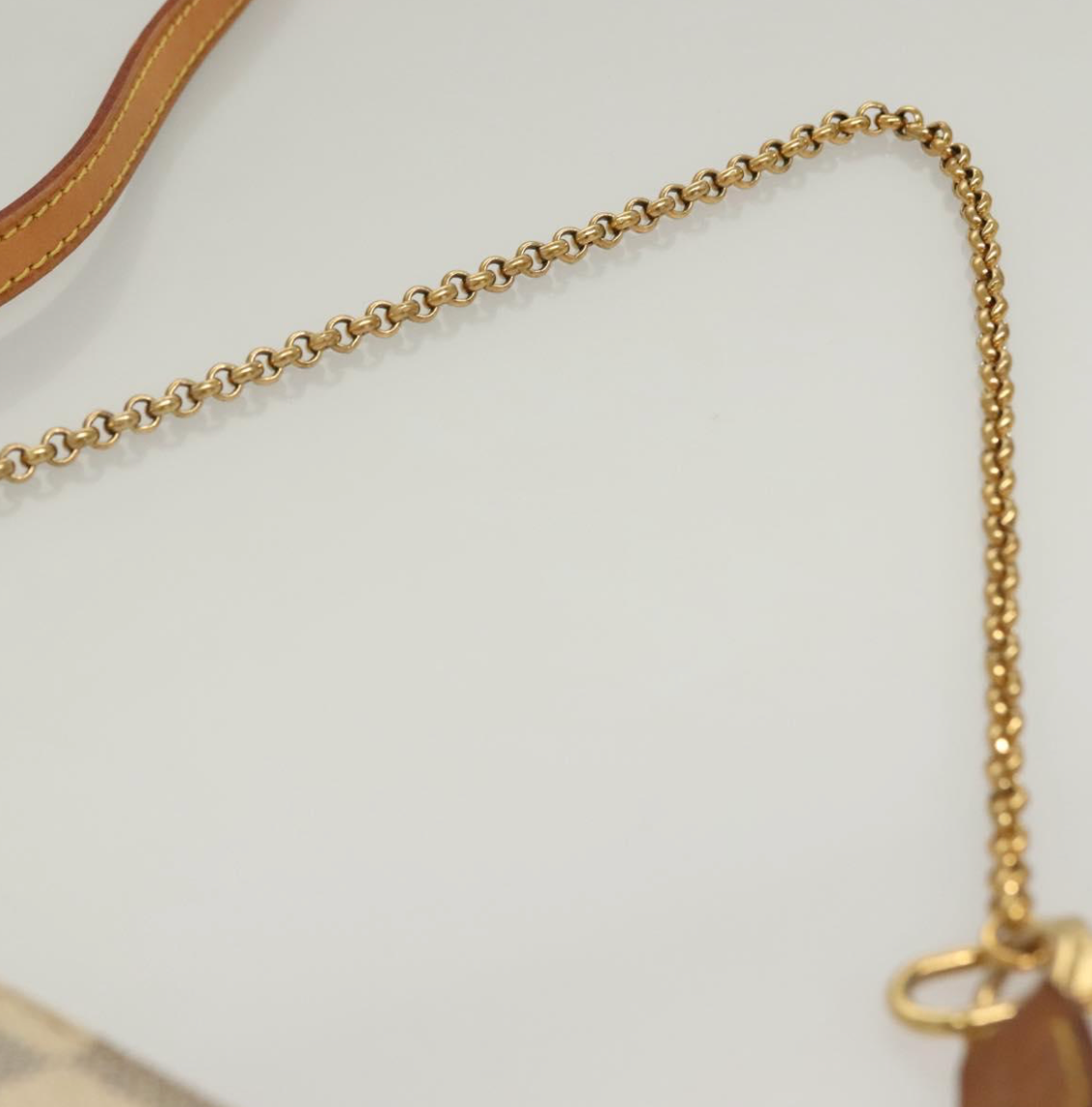 Louis Vuitton Eva White Damier Azur con dos correas