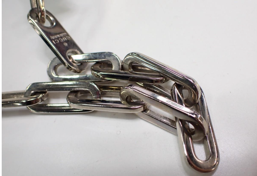 Gucci Jackie Chain Edition en piel negra