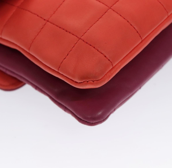 Chanel Vintage Chocolate Bar Double Side Flap – Piel morada y roja