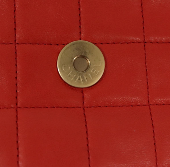 Chanel Vintage Chocolate Bar Double Side Flap – Piel morada y roja