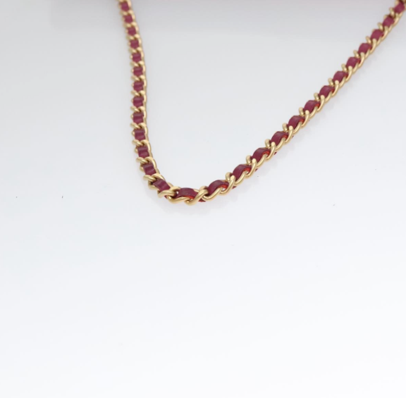 Chanel Vintage Chocolate Bar Double Side Flap – Piel morada y roja