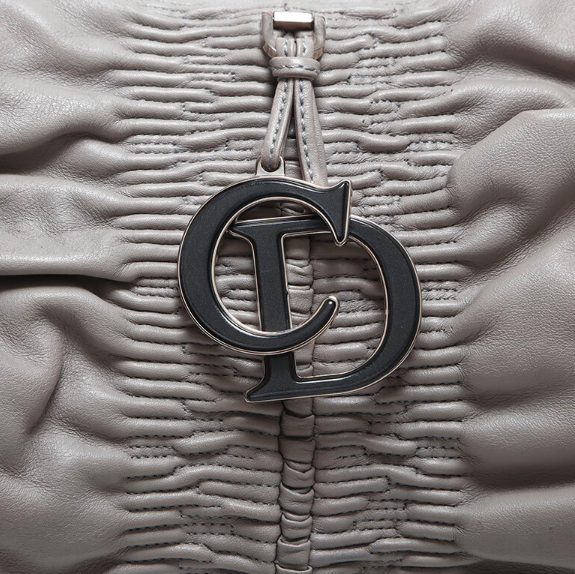 Christian Dior Gathered Leather Handbag – Piel gris
