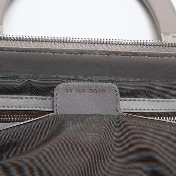 Christian Dior Gathered Leather Handbag – Piel gris