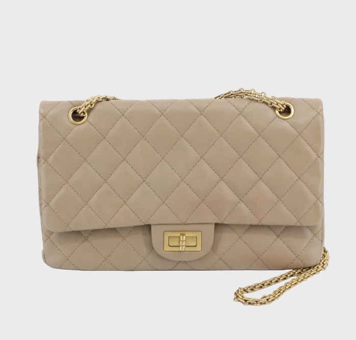 CHANEL 2.55 Double Flap Beige Caviar Cadena Doble Dorada