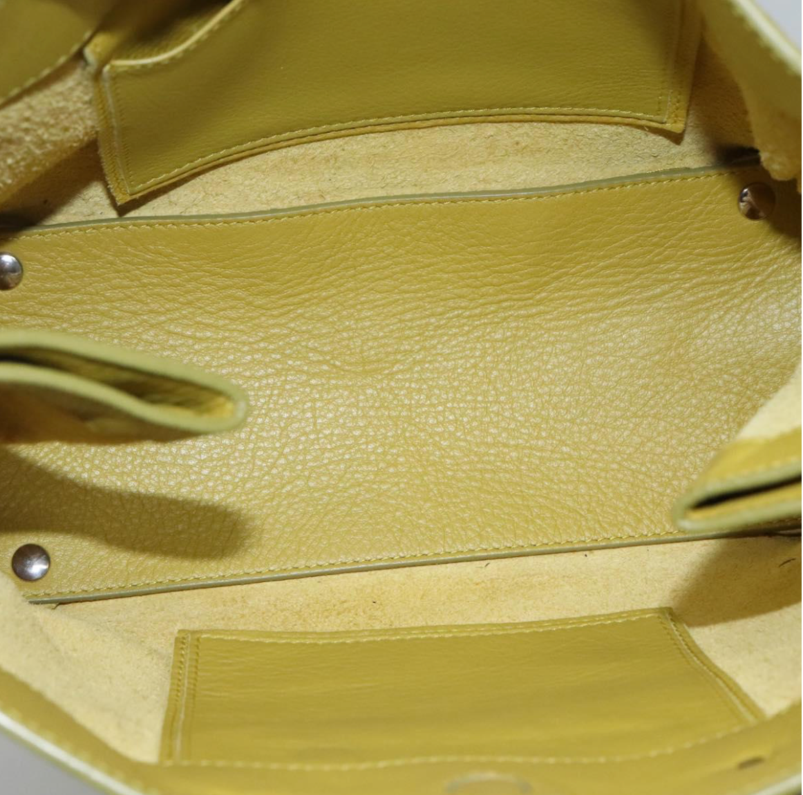 Balenciaga Papier Amarillo mostaza con bandolera