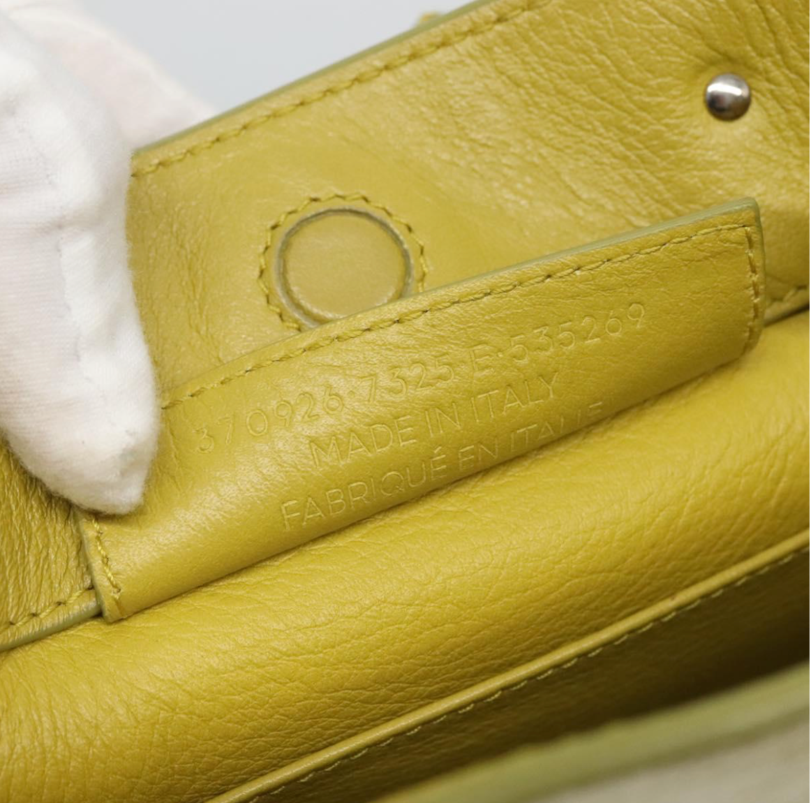 Balenciaga Papier Amarillo mostaza con bandolera