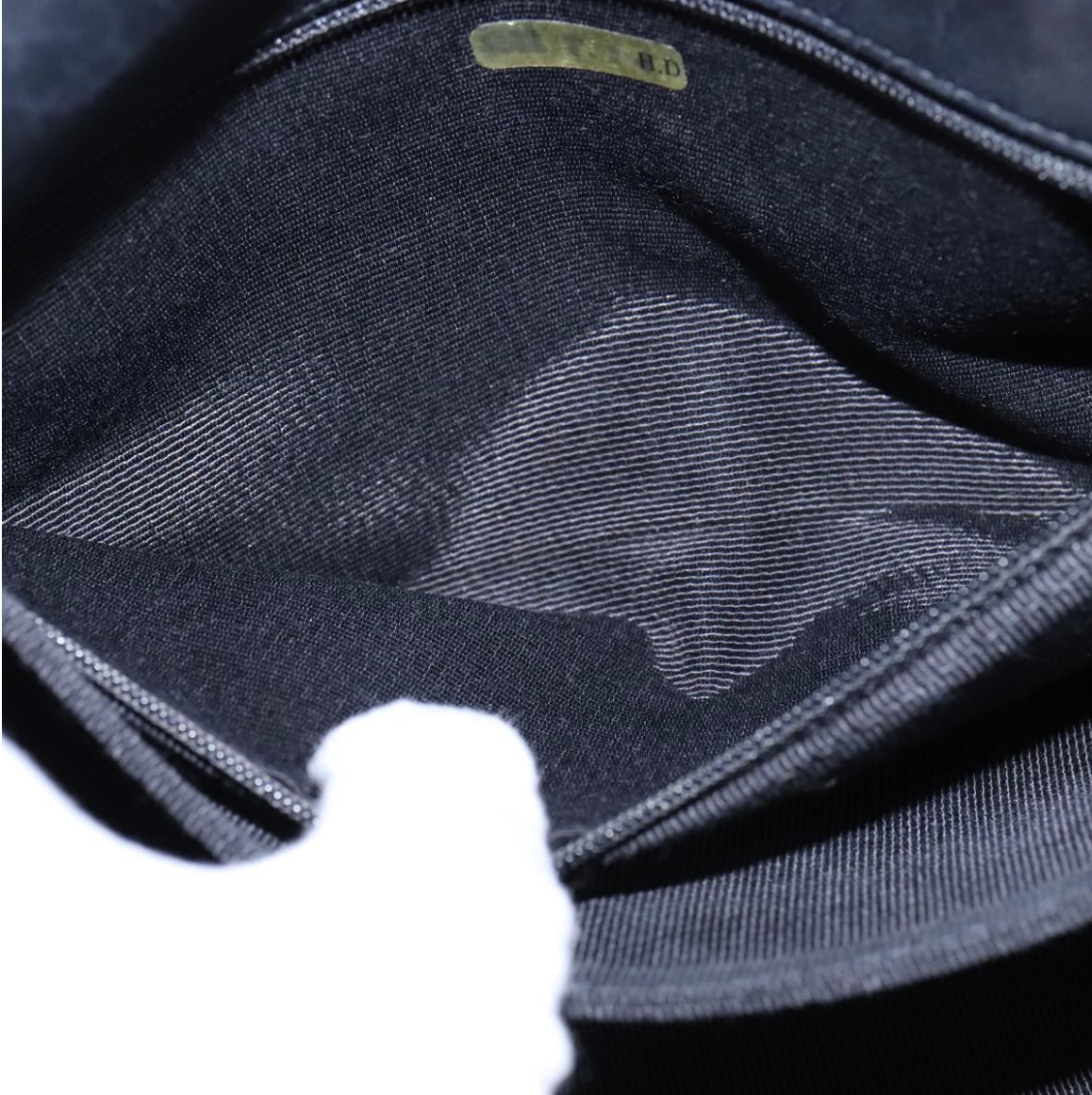 Chanel Chocolate Bar en piel negra