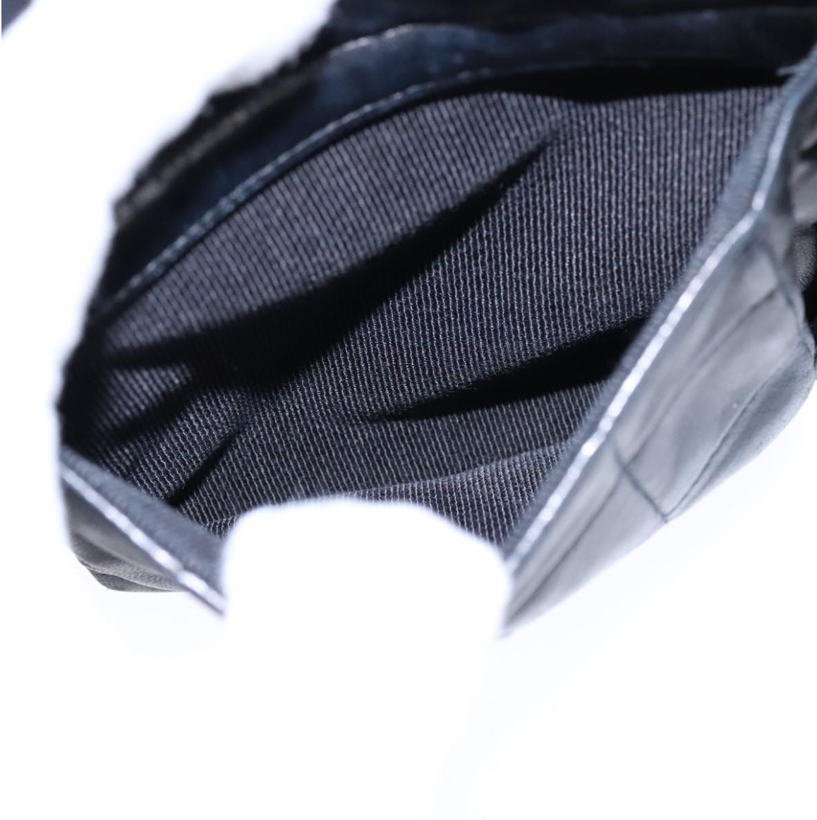 Chanel Chocolate Bar en piel negra