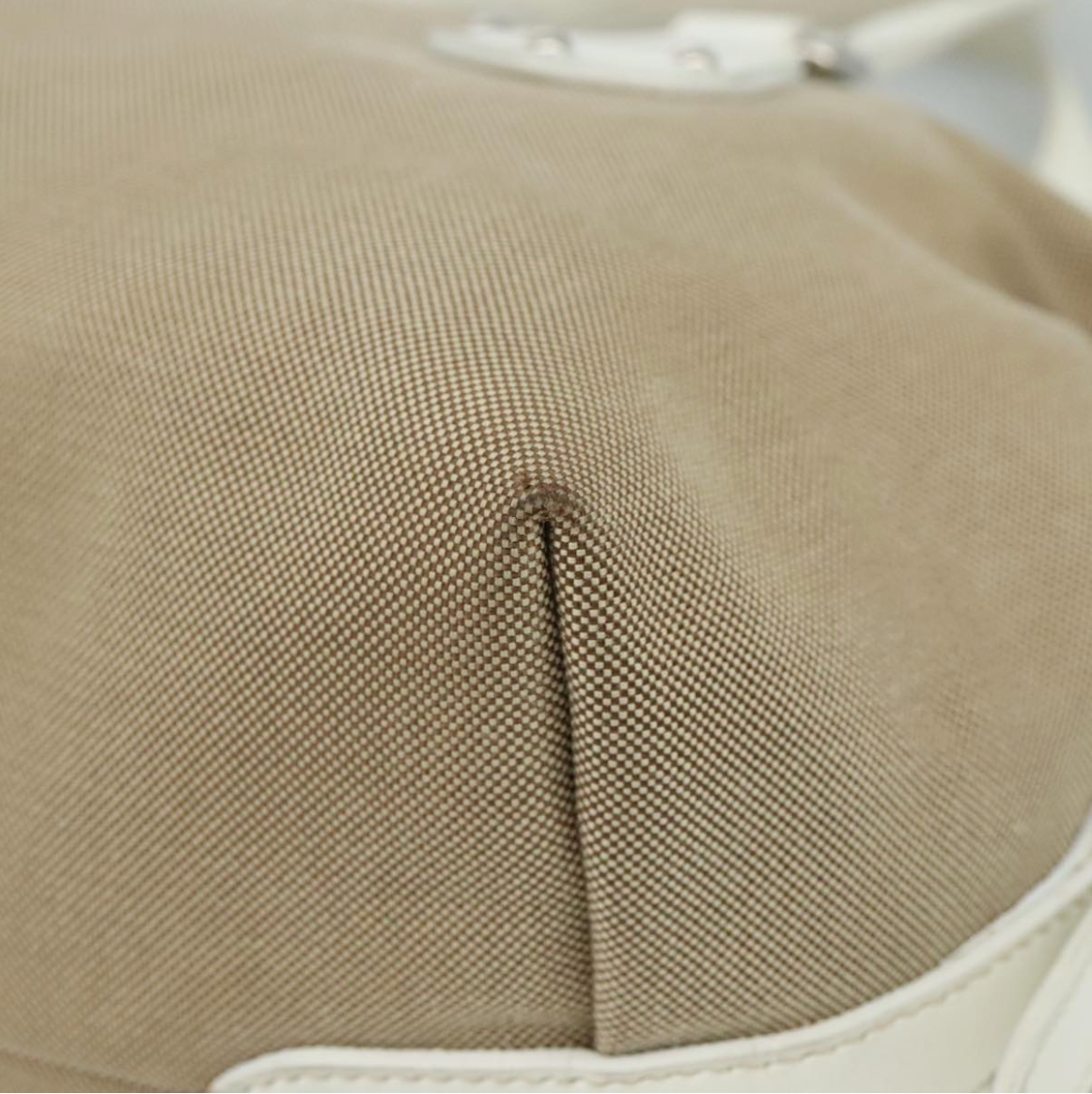 Prada Logo Jacquard con asas blancas