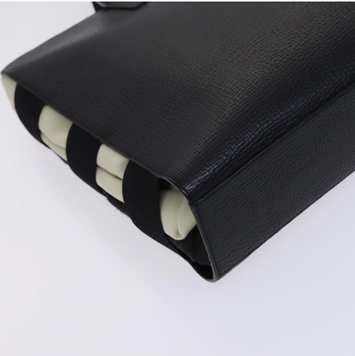 Maletín vintage negro de Loewe