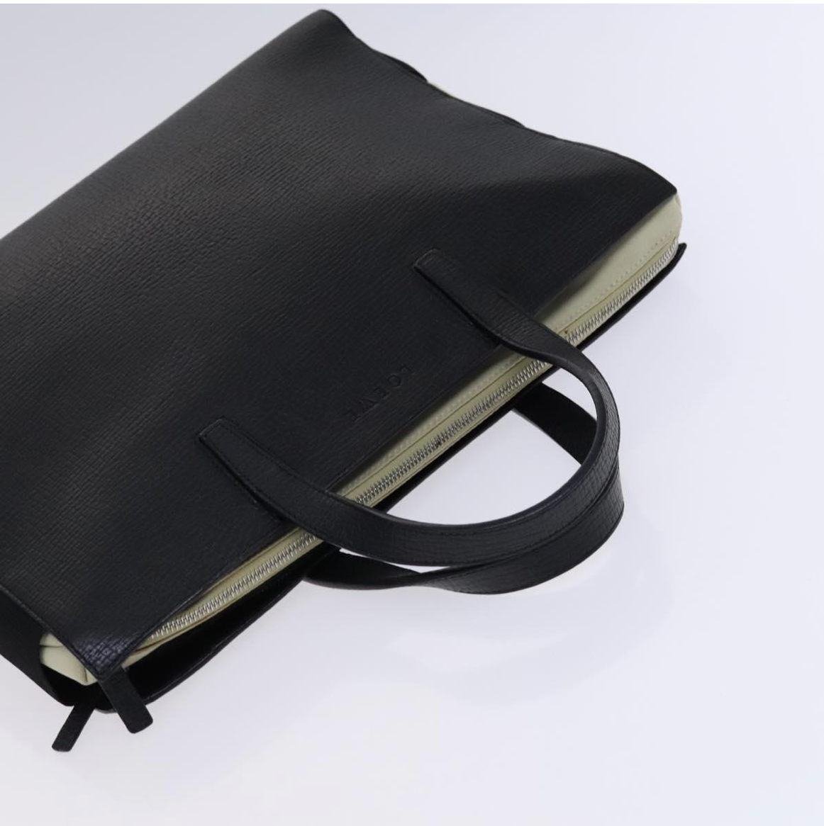 Maletín vintage negro de Loewe