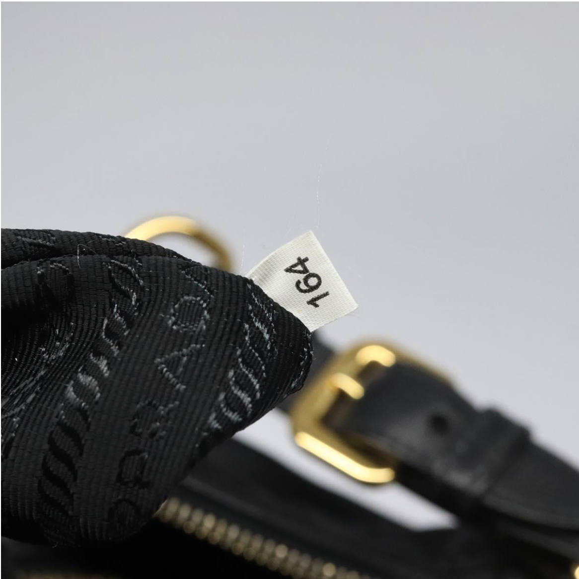 Prada Tessuto Nylon Negro