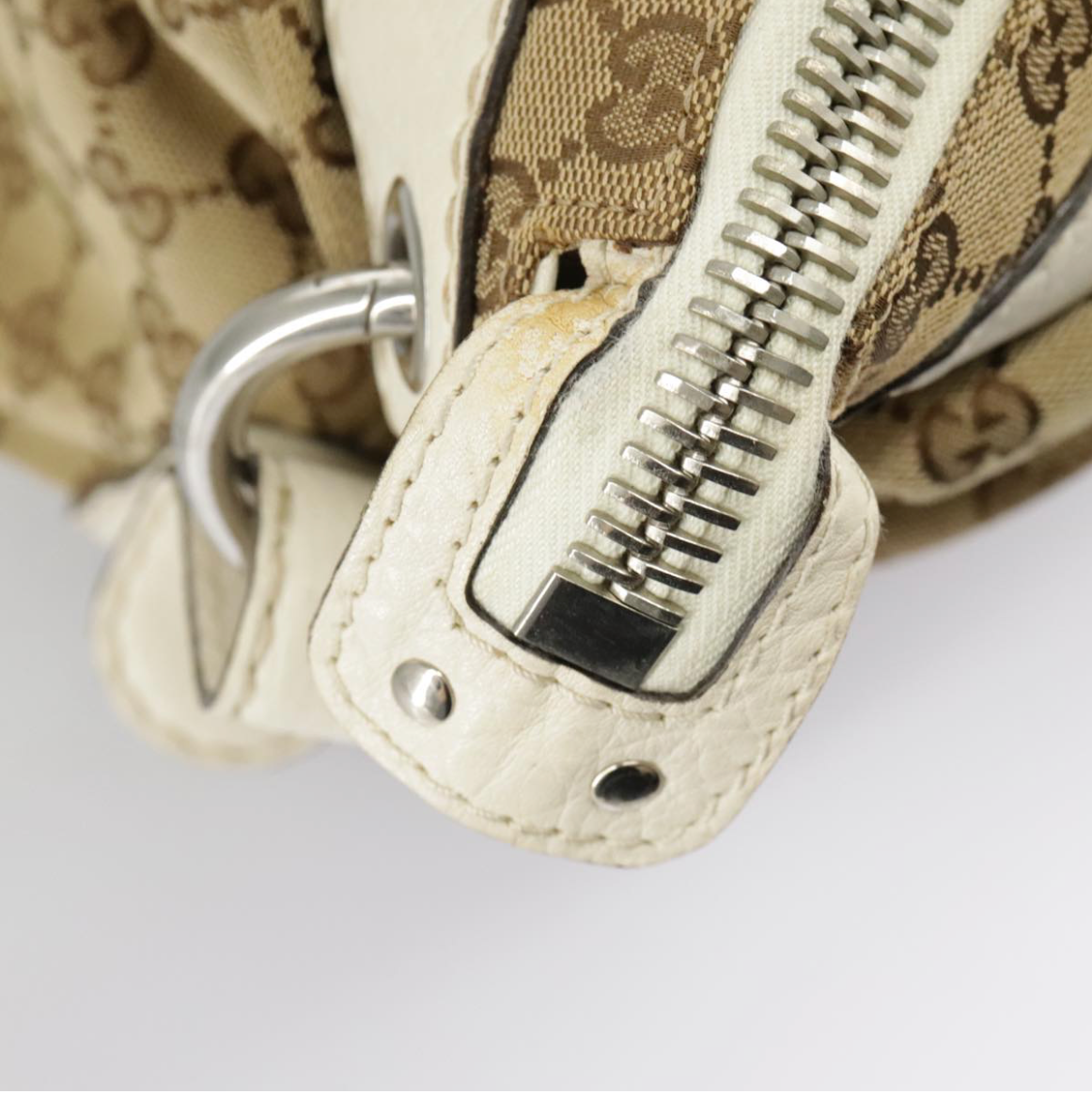 Gucci Bamboo en canvas beige