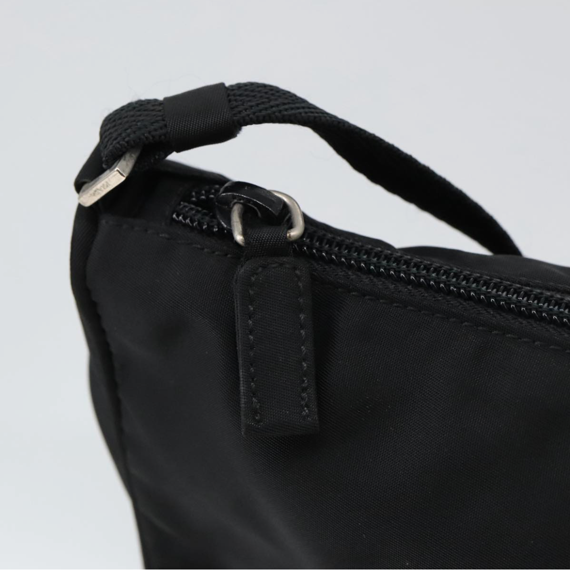 Prada Re-Edition Baguette Negro