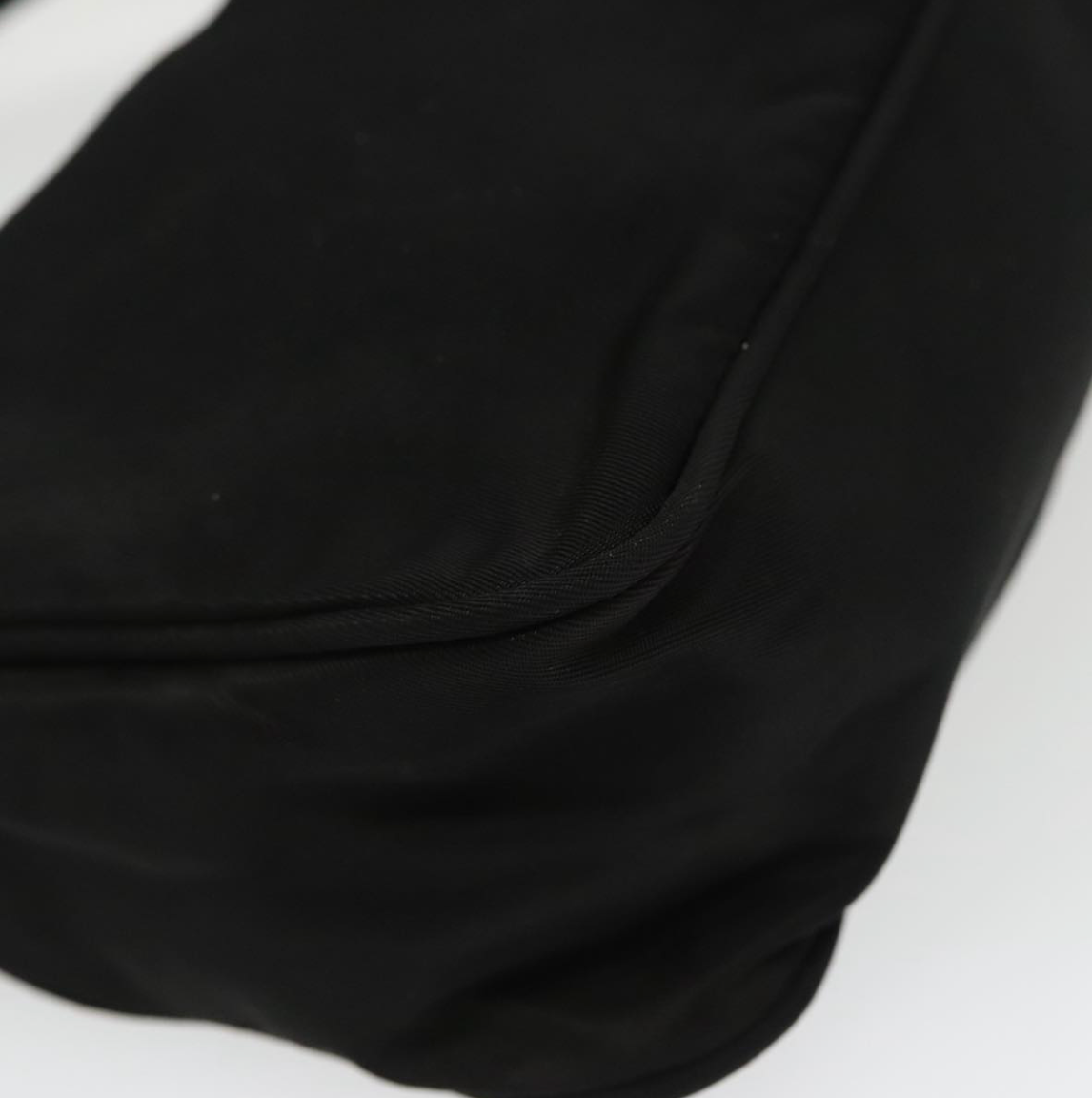 Prada Re-Edition Negro