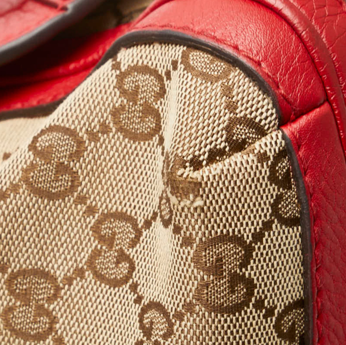 Gucci Bella en canvas beige con detalles rojos
