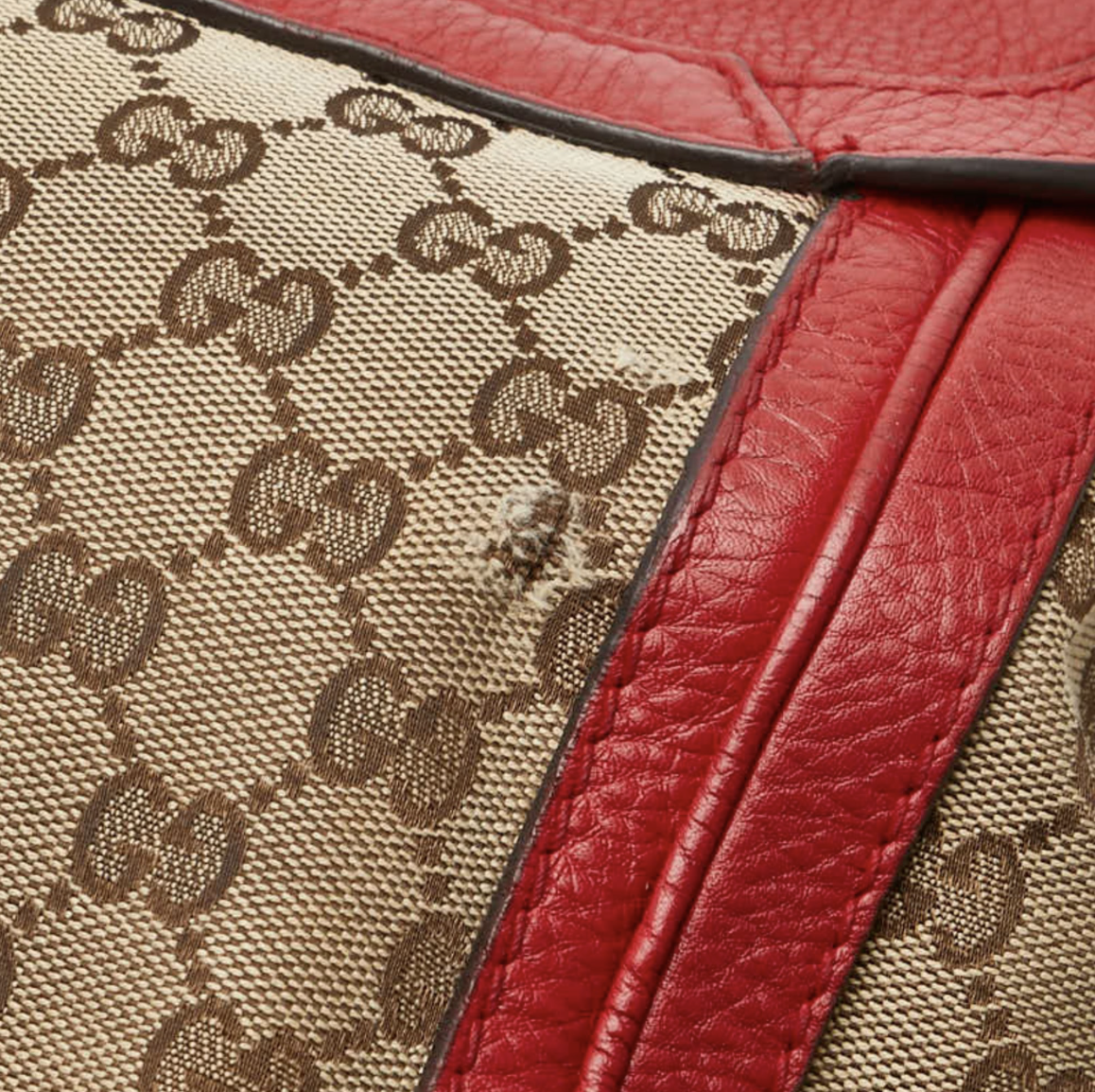 Gucci Bella en canvas beige con detalles rojos