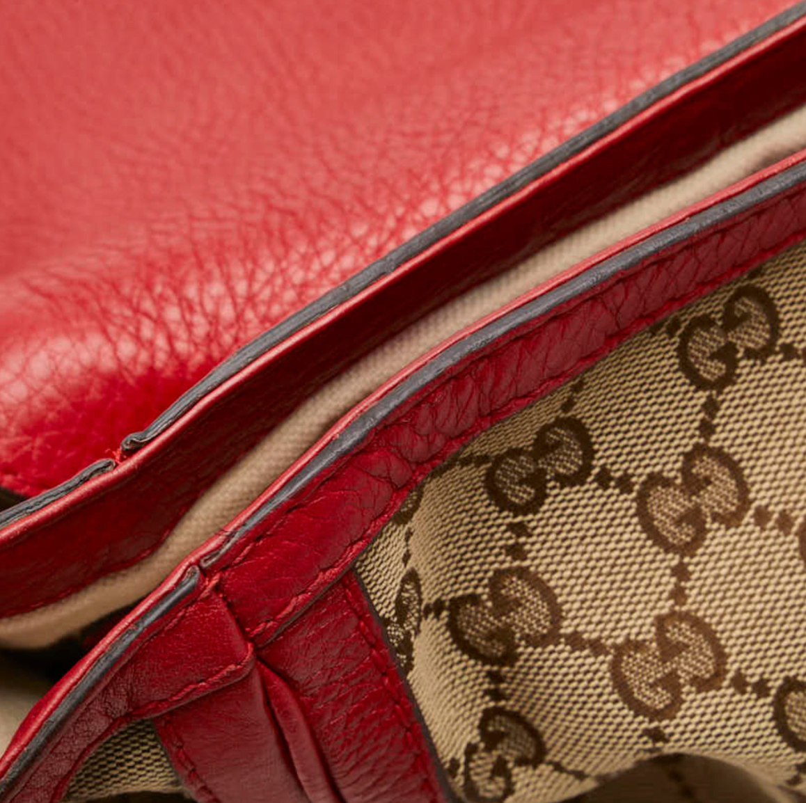 Gucci Bella en canvas beige con detalles rojos