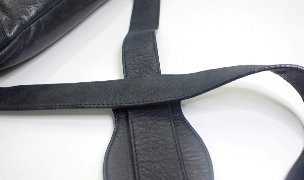 Balenciaga The City 2WAY Mediano en cuero negro