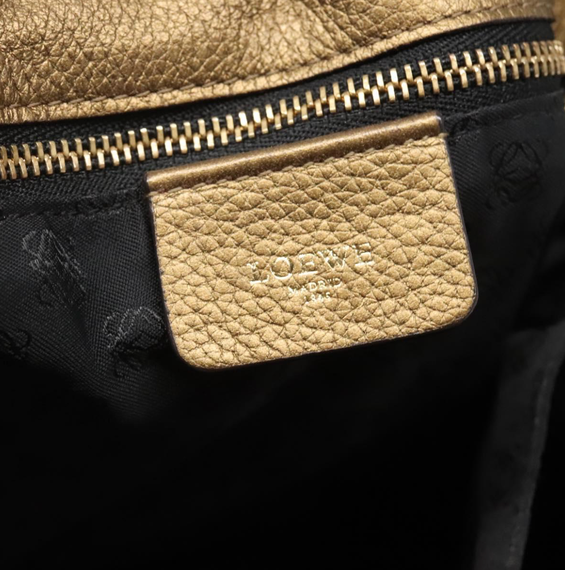 Loewe Flamenco Medium en piel gold