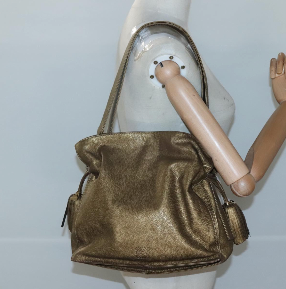 Loewe Flamenco Medium en piel gold