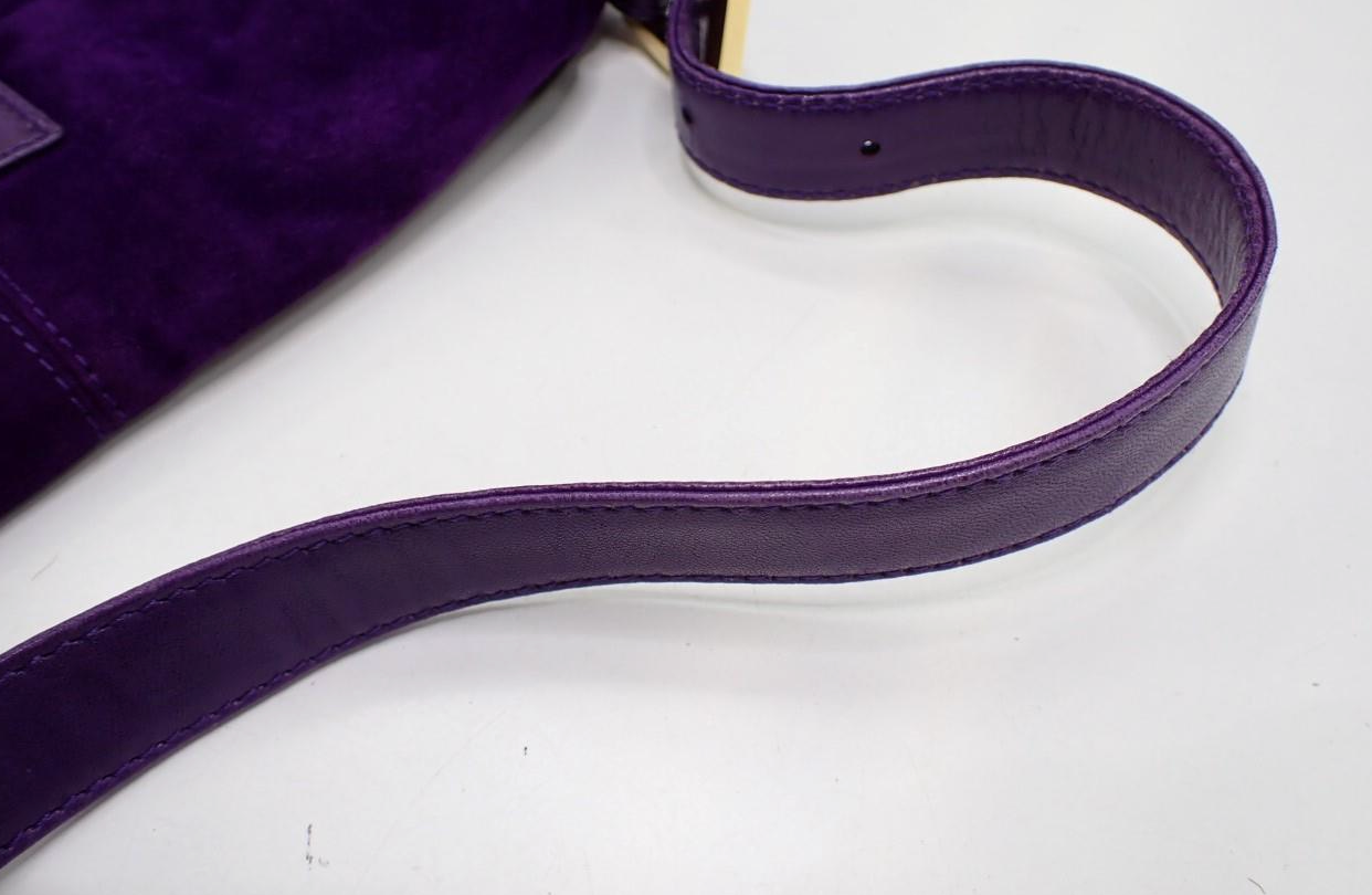 Fendi Baguette en ante morado – Modelo icónico de Sex and the City