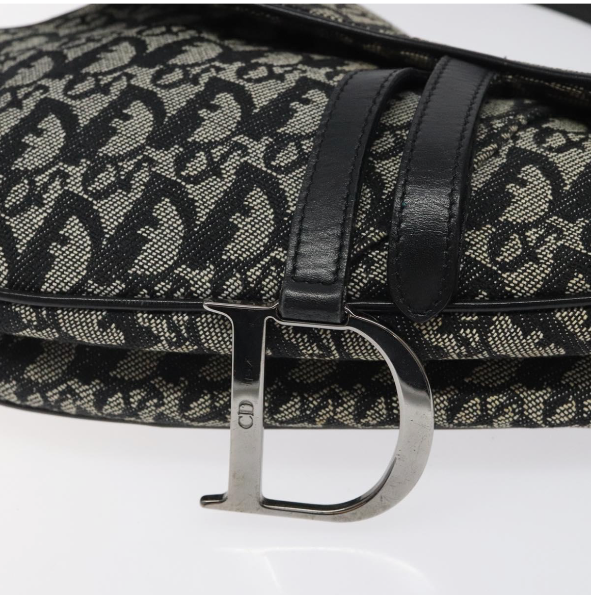 Dior Saddle Vintage en canvas negro