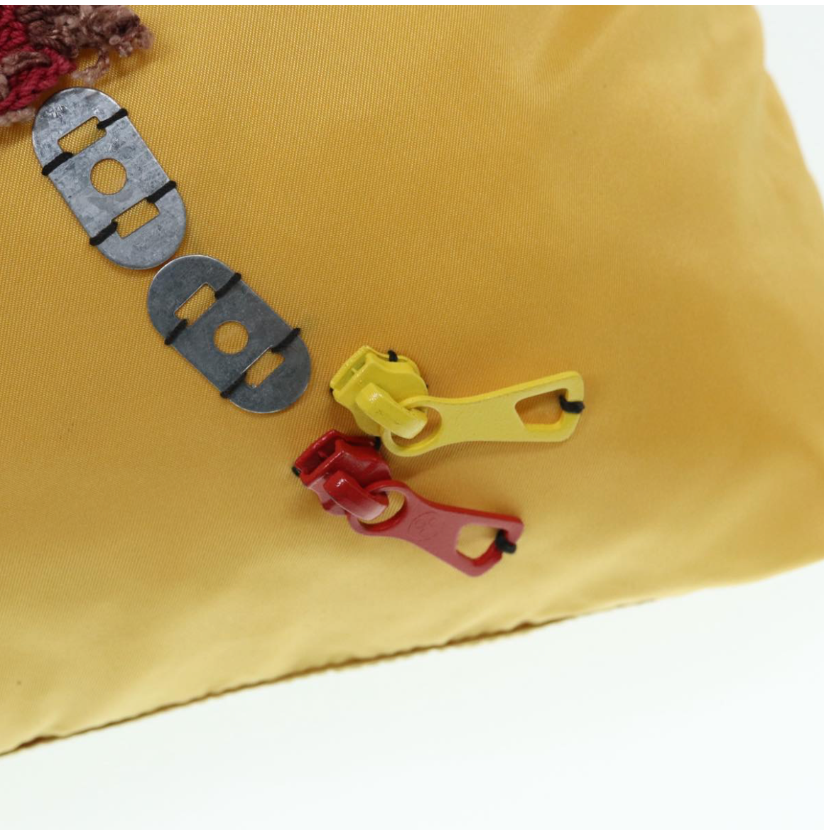 Prada Tessuto Robot Tote en nylon amarillo – Edición exclusiva de años 2004–2005