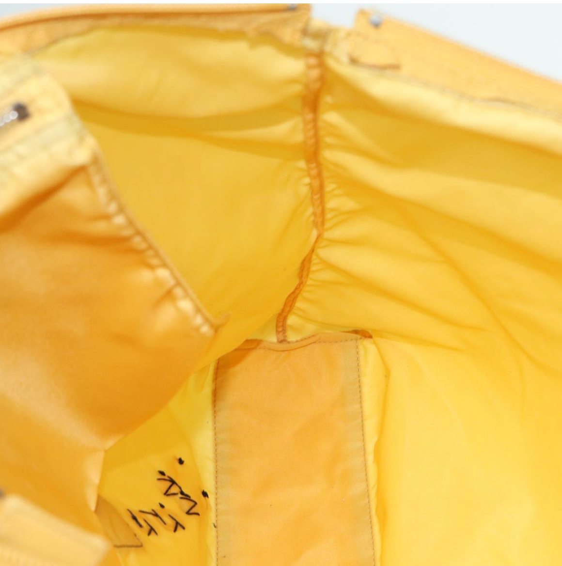 Prada Tessuto Robot Tote en nylon amarillo – Edición exclusiva de años 2004–2005