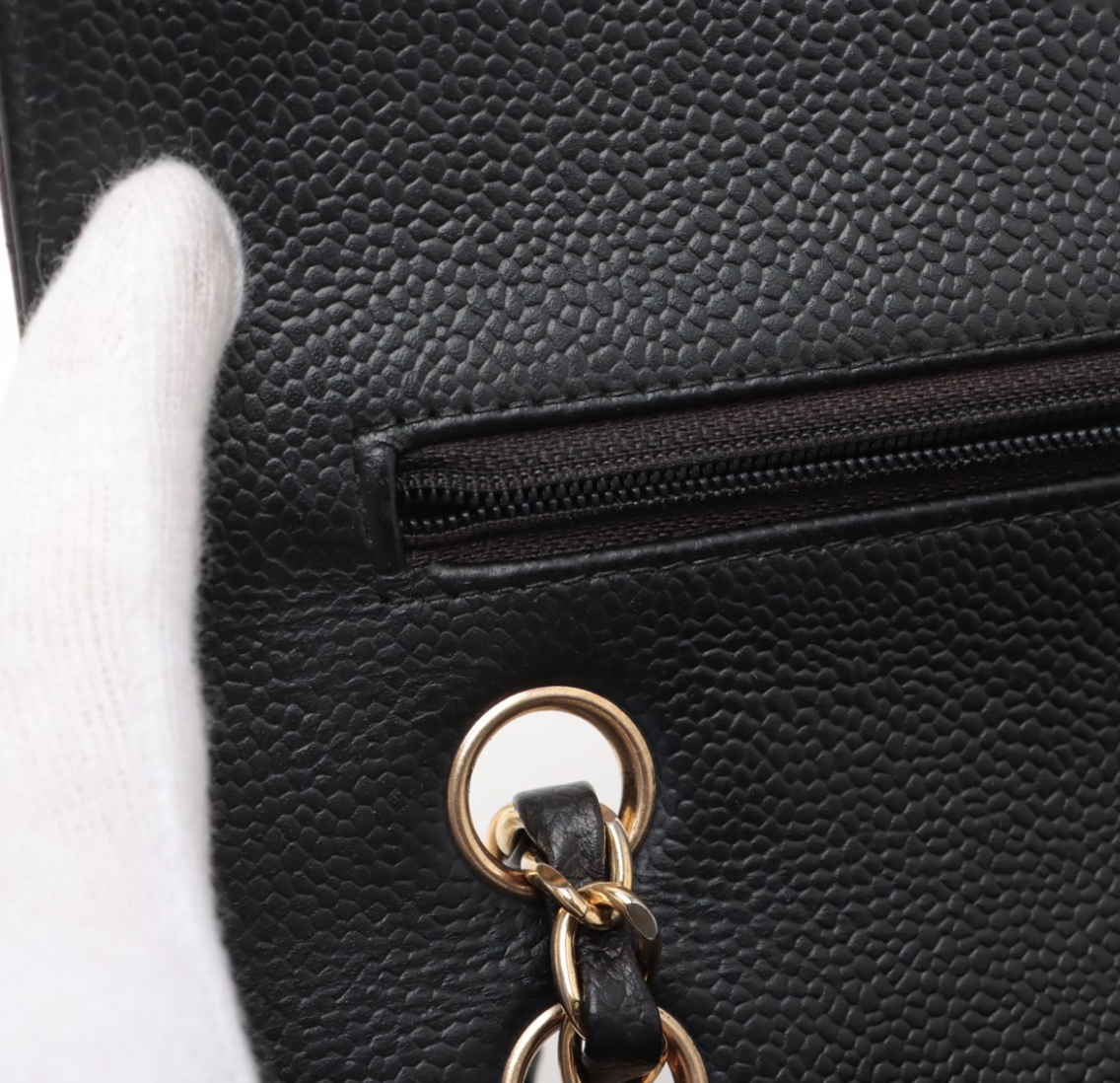 Chanel Classic Double Flap Mediano 11.12 en piel negra con hardware 24k
