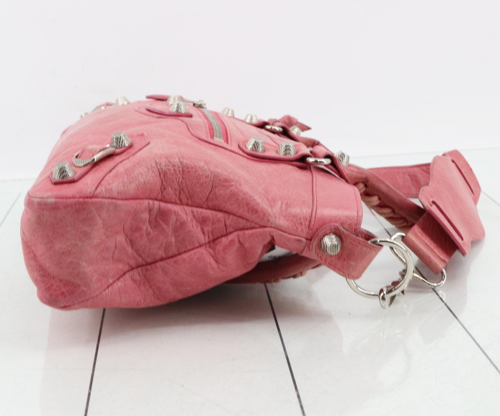 Balenciaga Classic City en cuero rosa con bandolera 2WAY