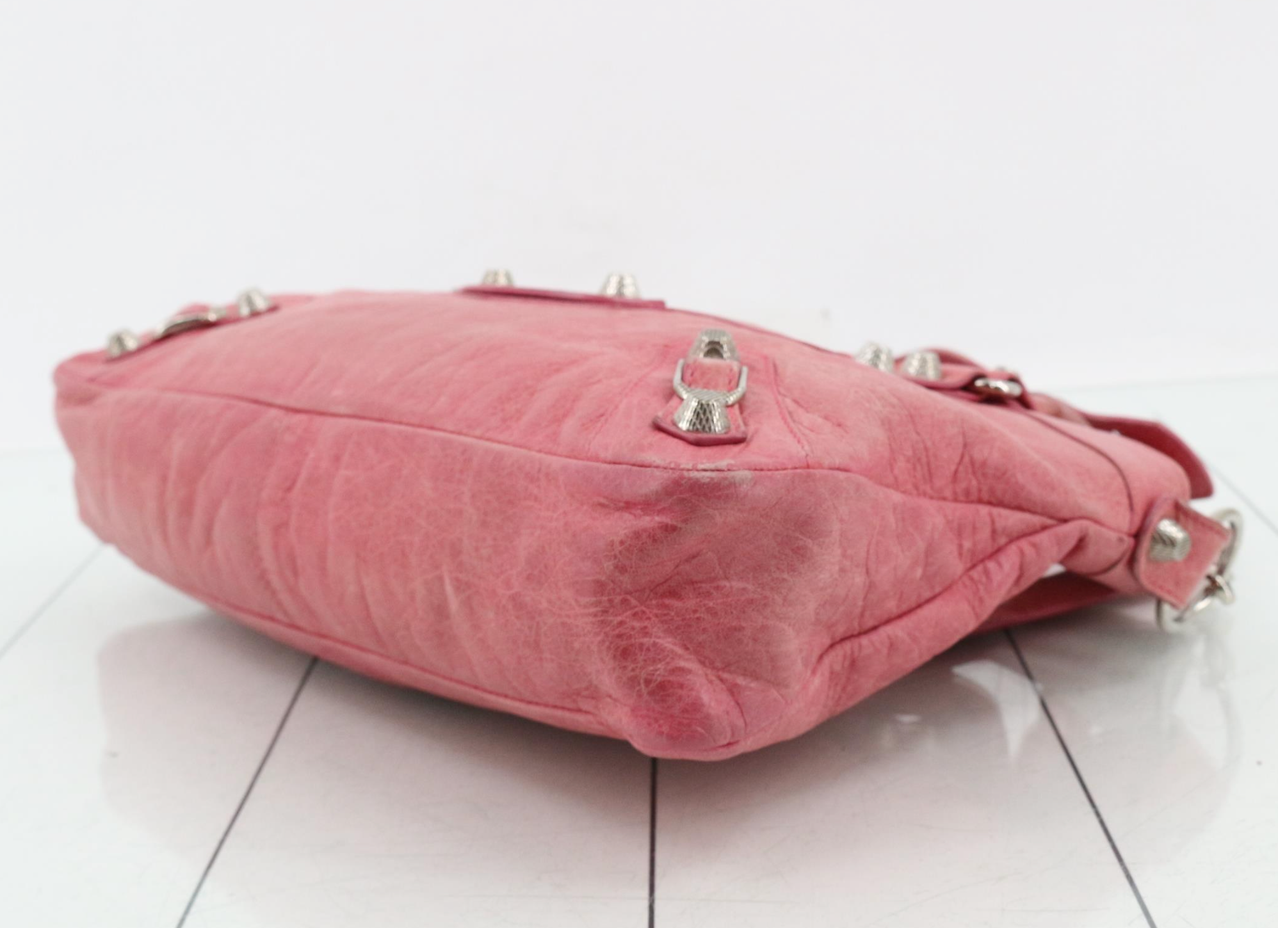 Balenciaga Classic City en cuero rosa con bandolera 2WAY