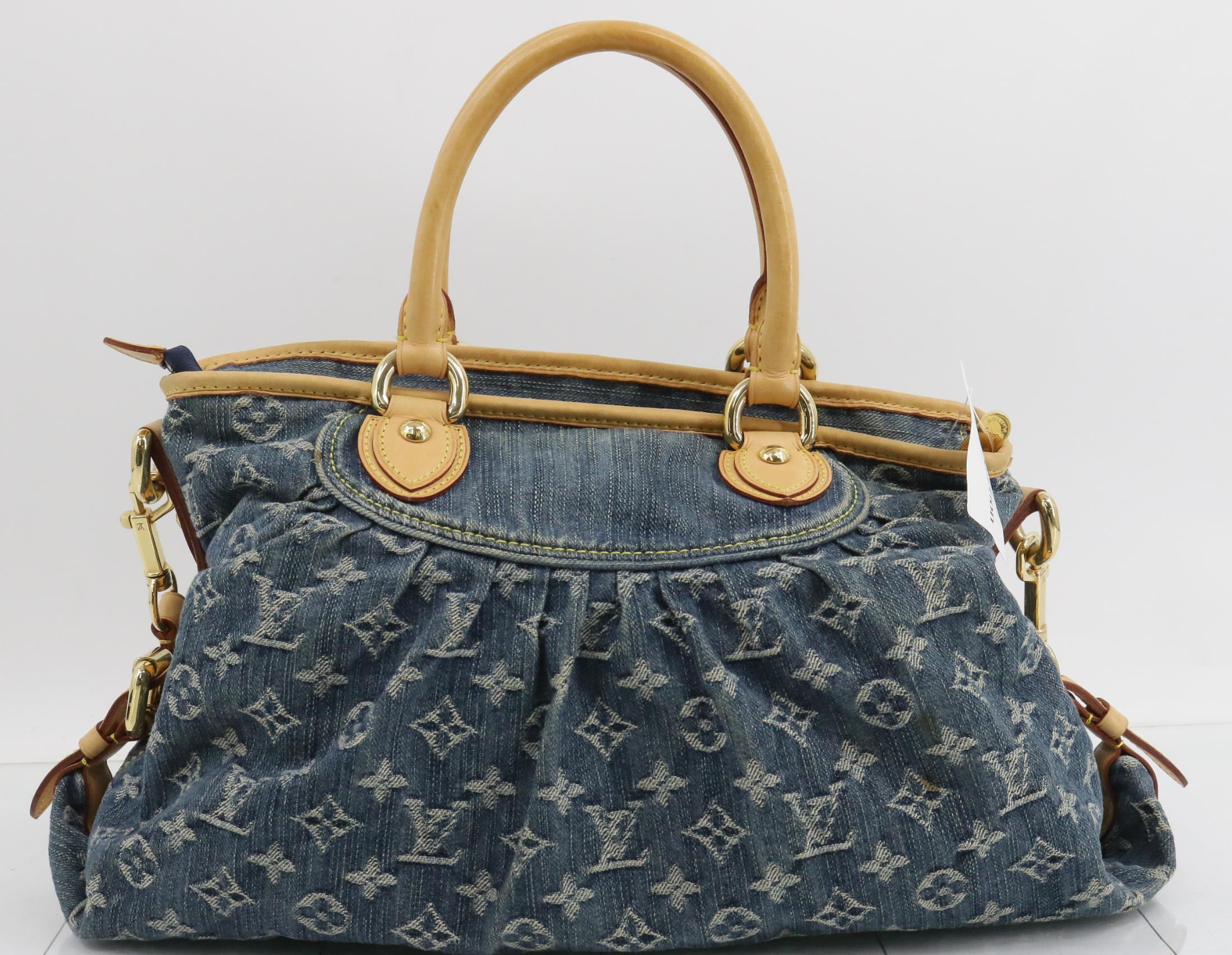 Louis Vuitton Neo Kabi MM en Monogram Denim azul
